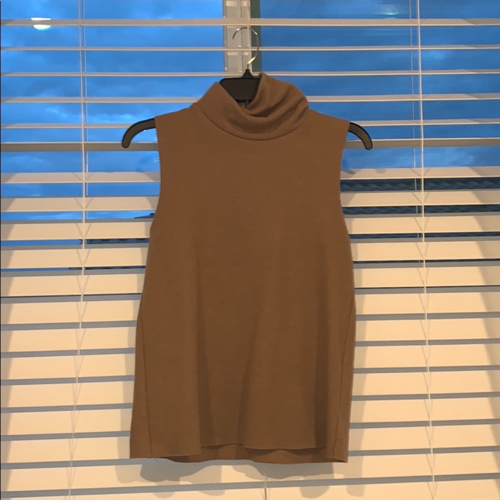 short sleeved turtle neck